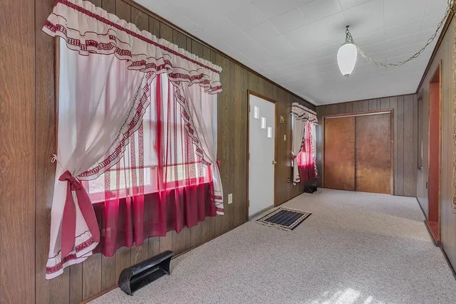 $190,000 | 1196 Mercer Road, Ellwood City, PA 16117