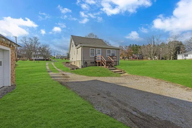 $190,000 | 1196 Mercer Road, Ellwood City, PA 16117