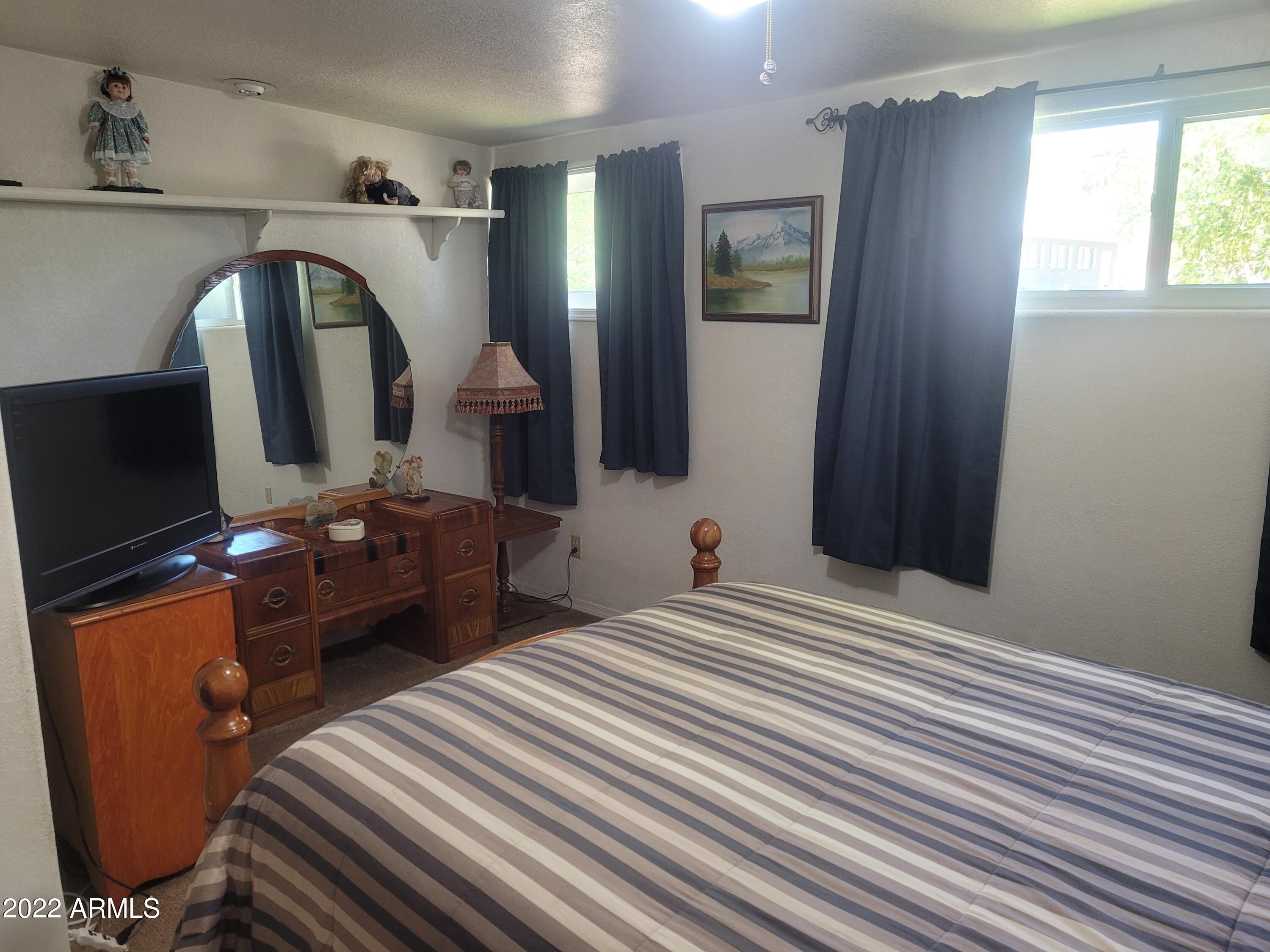 401 Danbury Road Kearny, AZ 85137 - Photo 14 of 27 20220823_141402