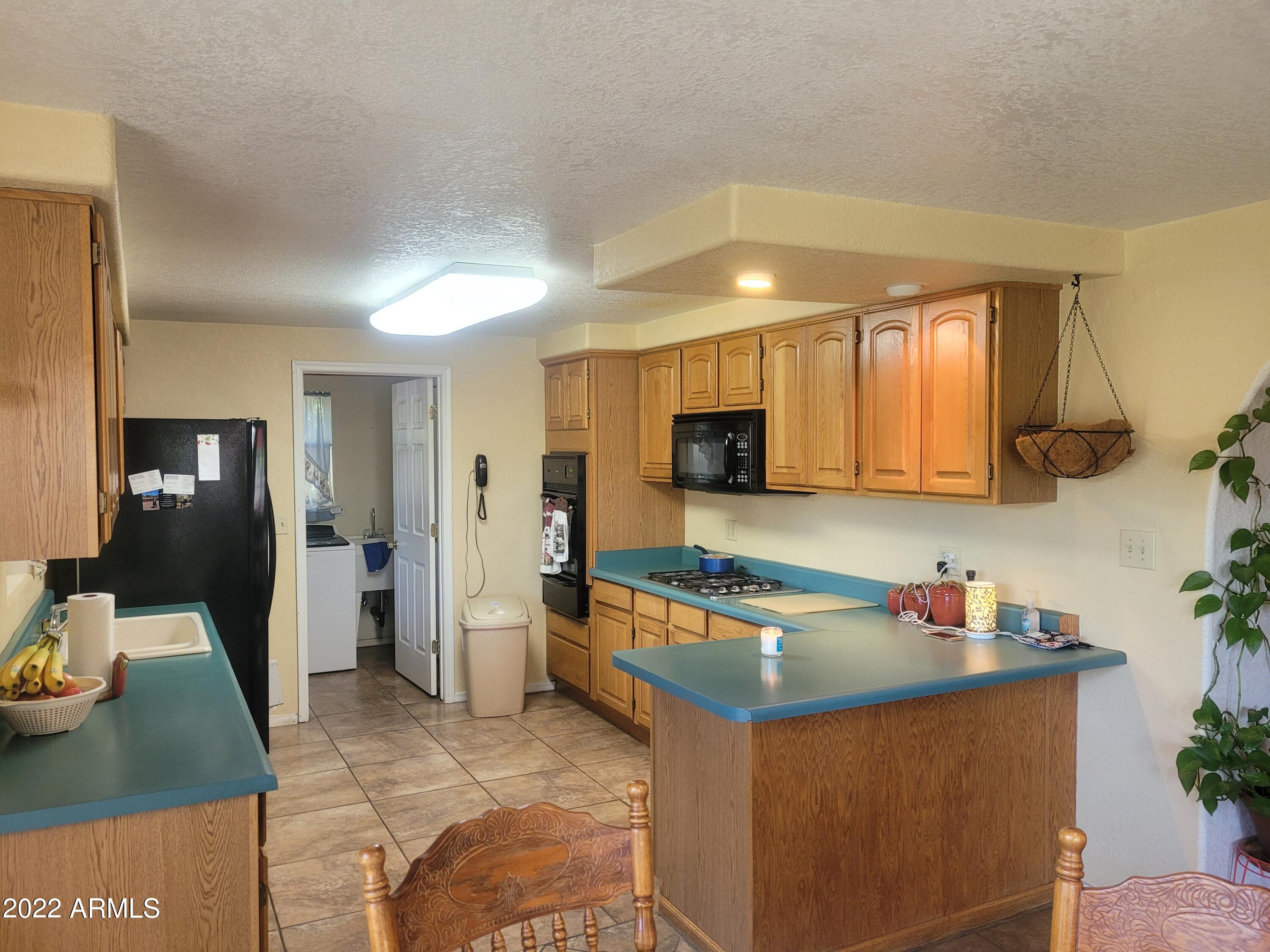 401 Danbury Road Kearny, AZ 85137 - Photo 4 of 27 20220823_142633