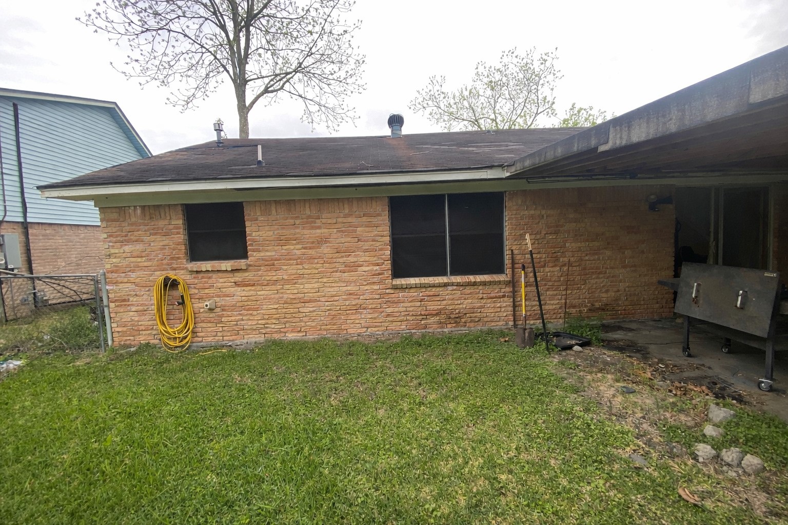 104 Oriole Lane Angleton, TX 77515 - Photo 12 of 14