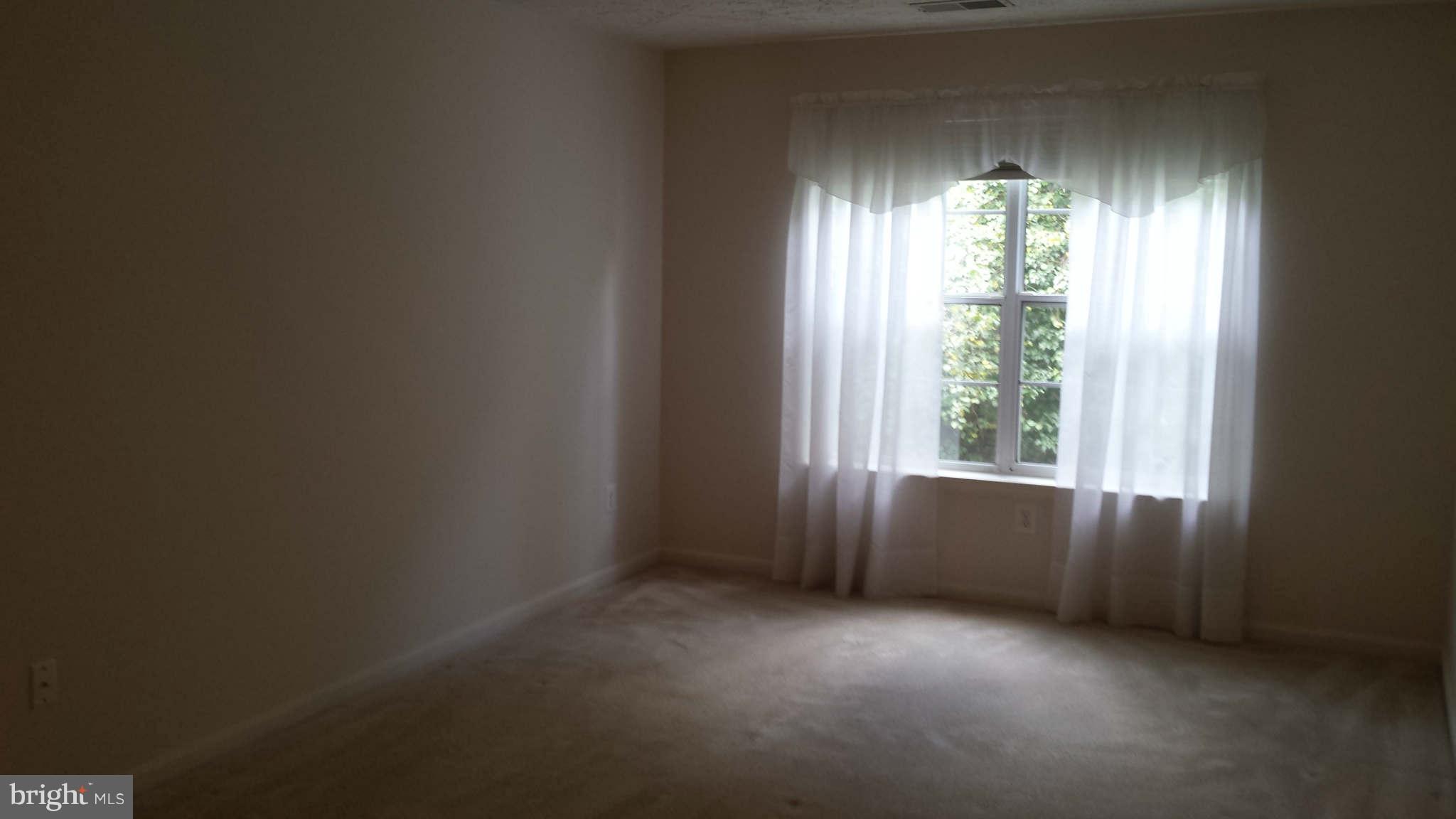 516 Kennington Road, Unit 516 Reisterstown, MD 21136 - Photo 25 of 30 Bedroom (Master)
