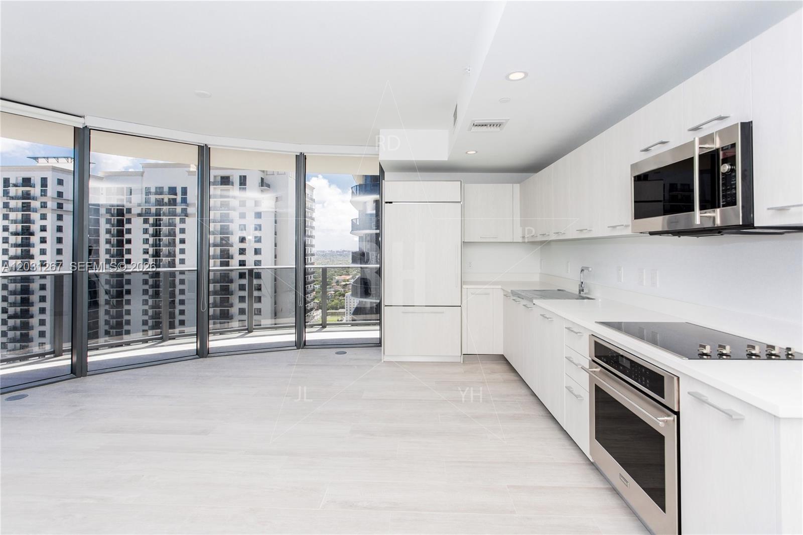 45 Southwest 9th Street, Unit 3806 Miami, FL 33130 - Photo 4 of 34