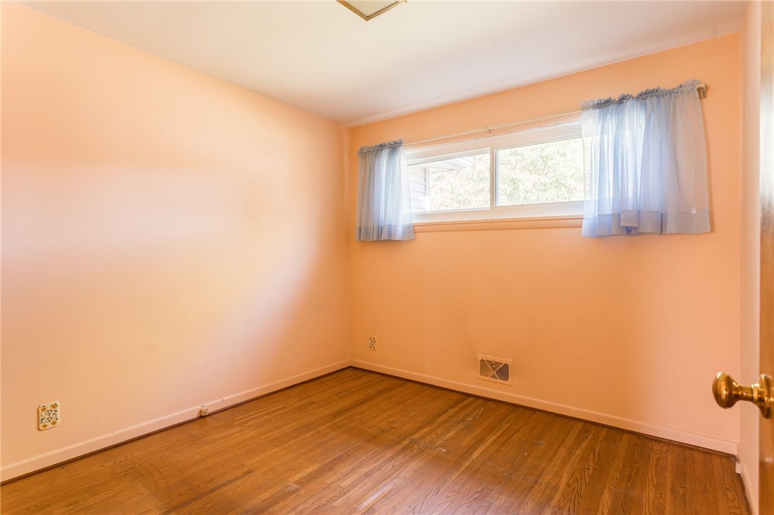 27 Angora Drive Irondequoit, NY 14617 - Photo 10 of 19 Bedroom #1