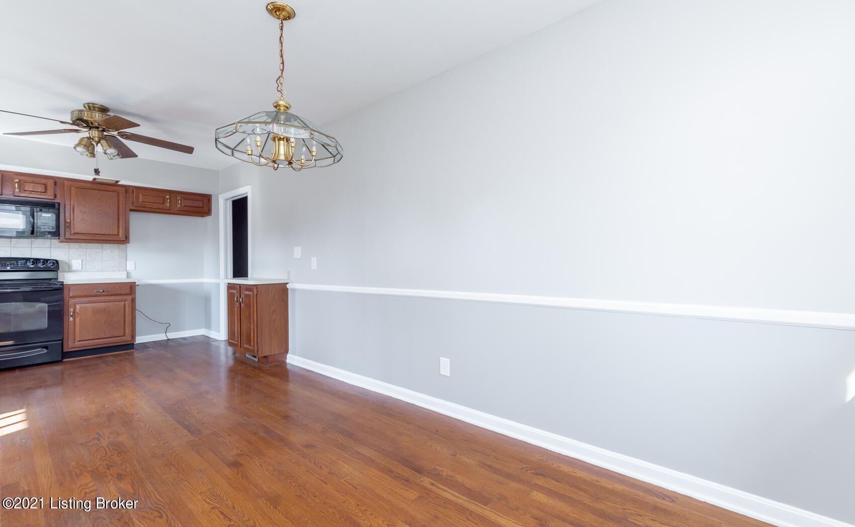 1914 Janlyn Road Louisville, KY 40299 - Photo 19 of 58 1914-119