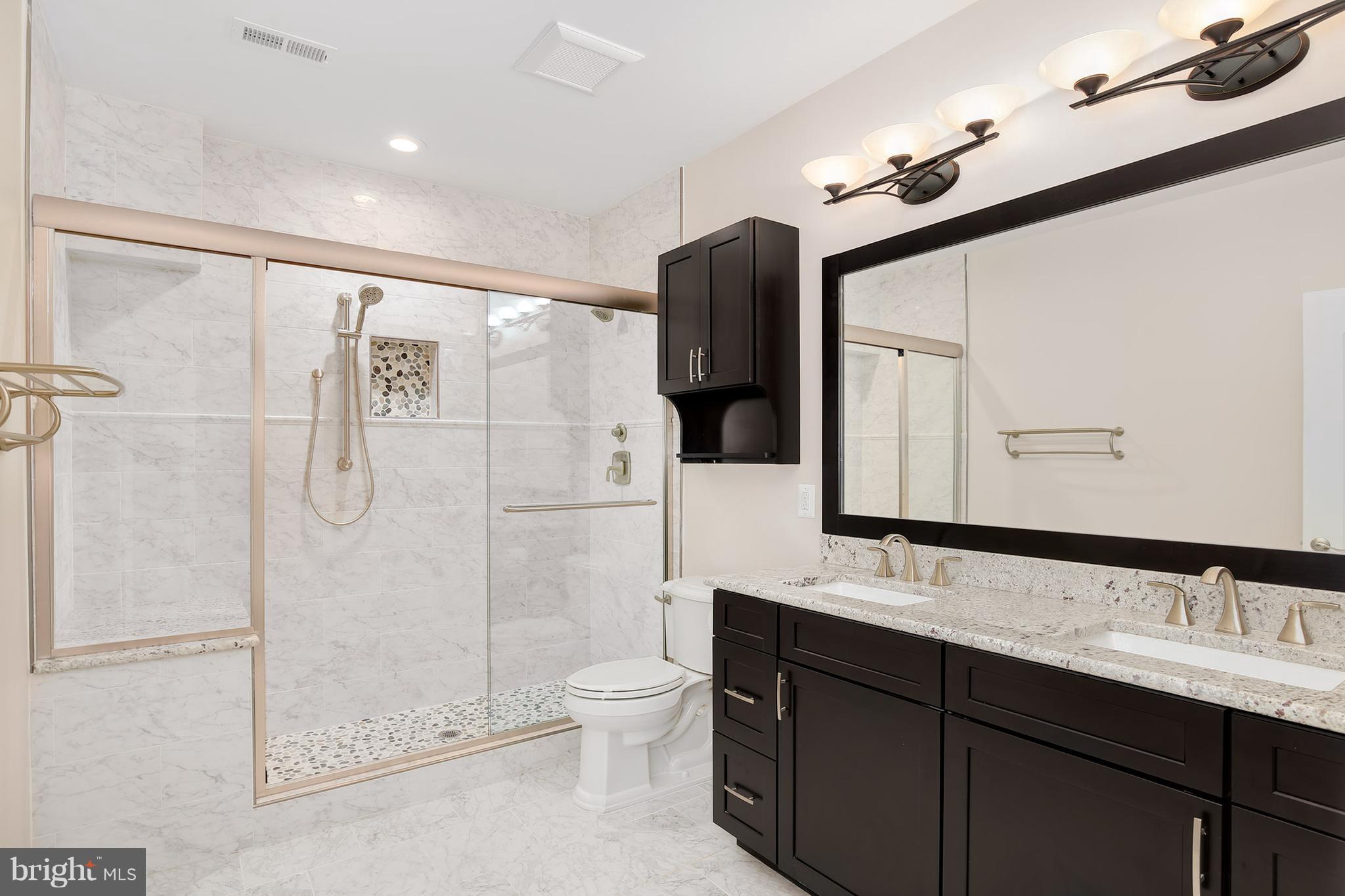 4108 Hunt Road Fairfax, VA 22032 - Photo 16 of 30 Bath