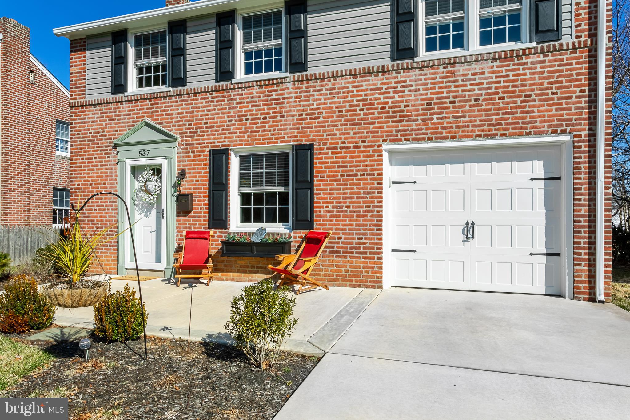 537 Achille Road Havertown, PA 19083 - Photo 2 of 21