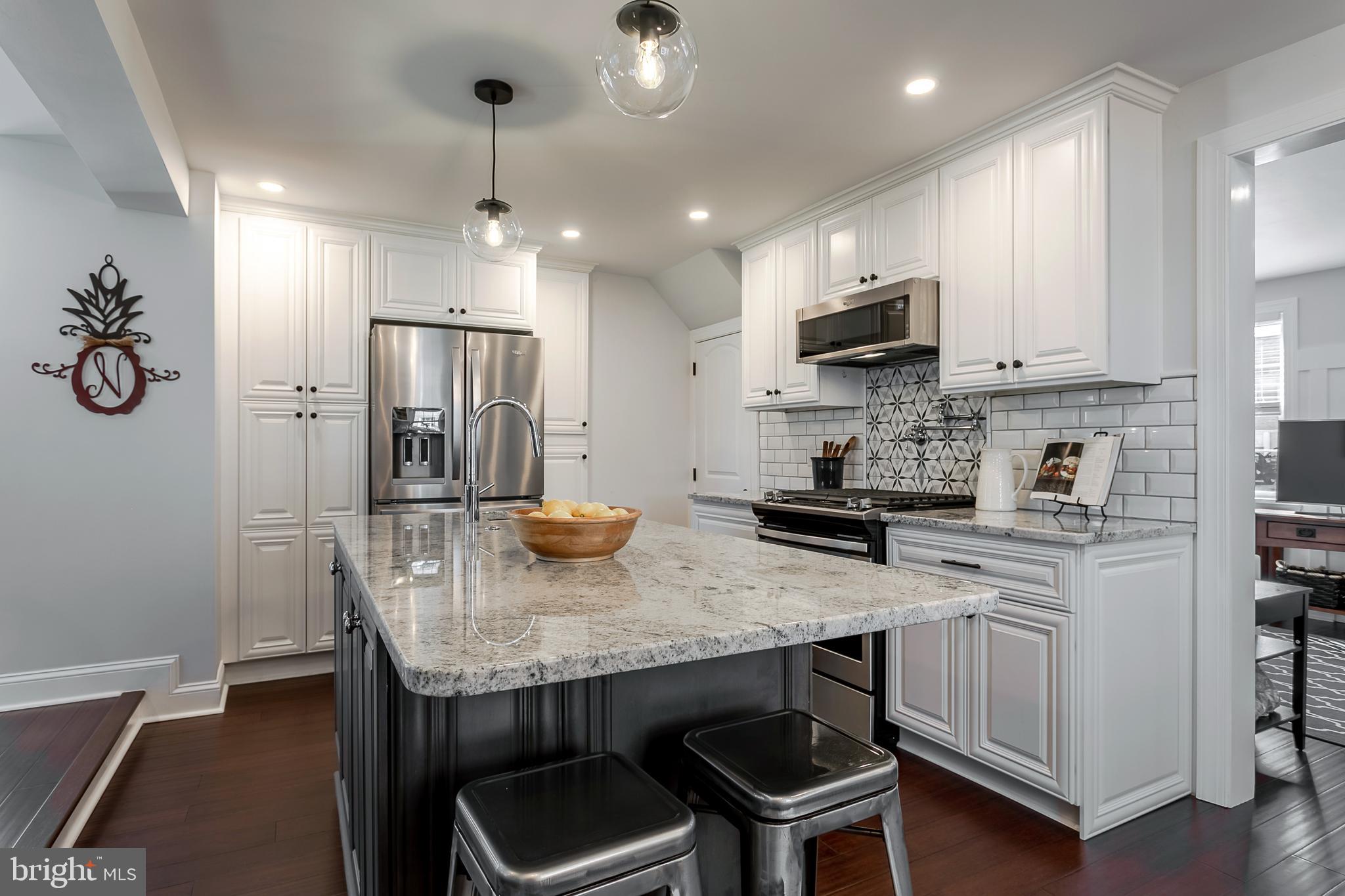 537 Achille Road Havertown, PA 19083 - Photo 5 of 21