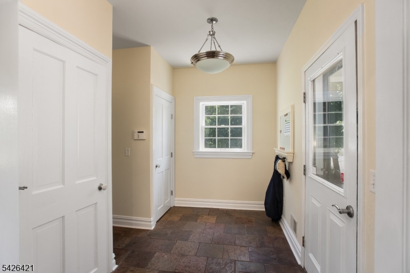 286 Harlingen Road Belle Mead, NJ 08502 - Photo 4 of 50