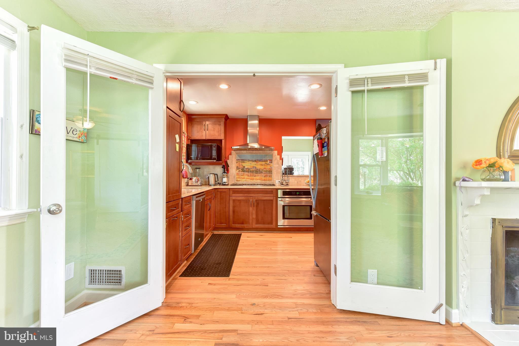 7923 Jackson Road Alexandria, VA 22308 - Photo 13 of 33 Completely remodeled kitchen