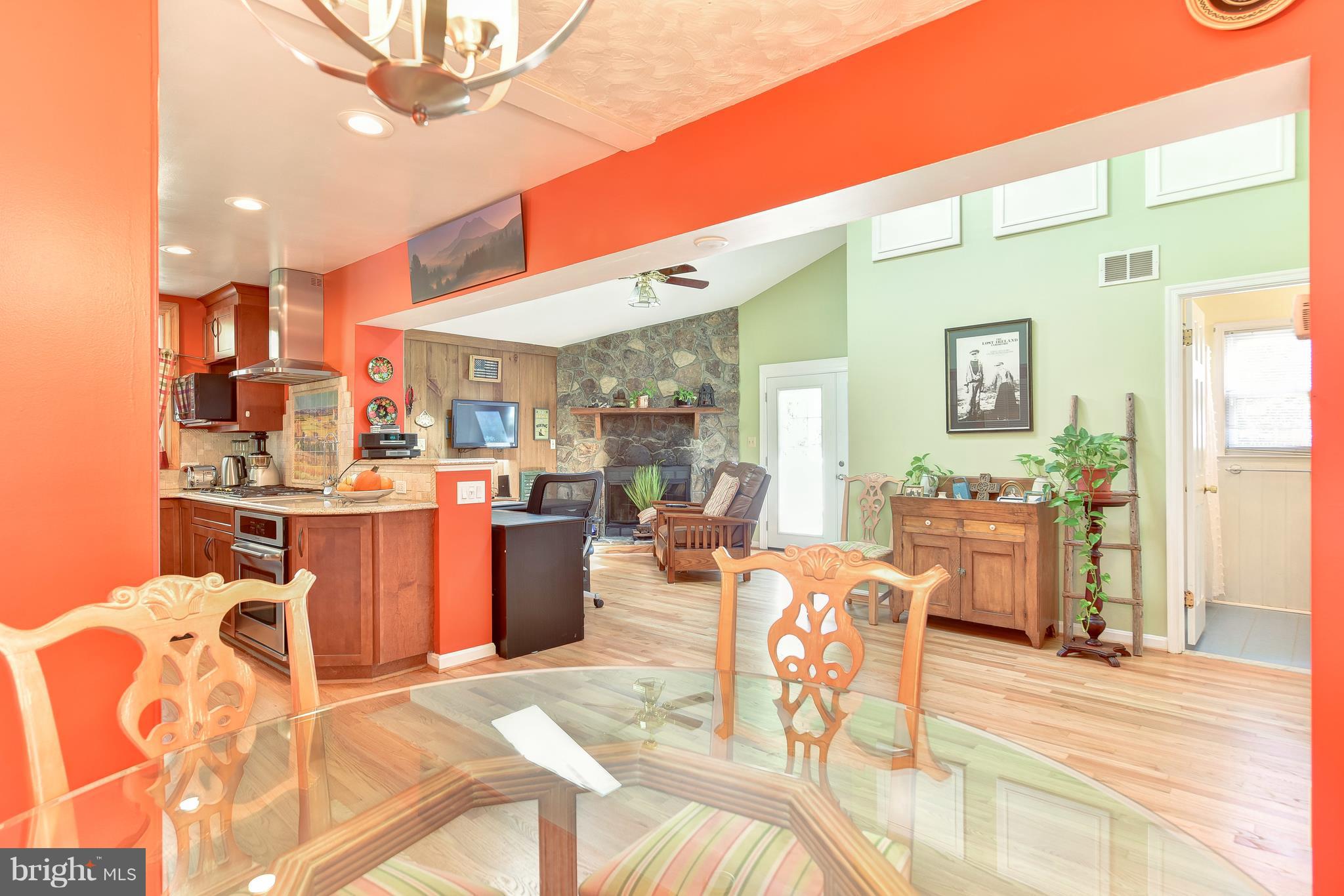 7923 Jackson Road Alexandria, VA 22308 - Photo 15 of 33 Dining Room overlooking Great Room