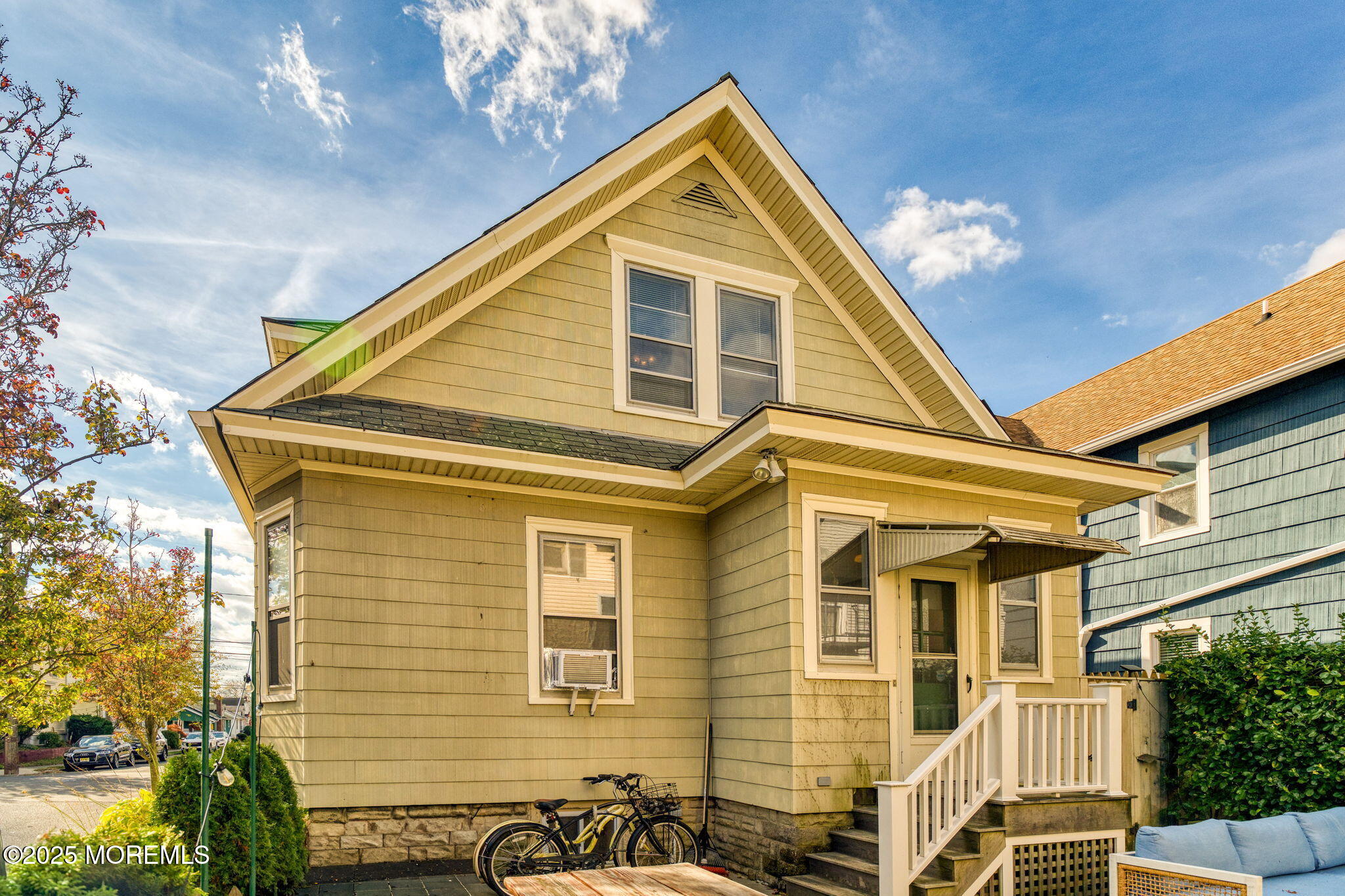 139 Cookman Avenue Ocean Grove, NJ 07756 - Photo 39 of 58 a front view of a house
