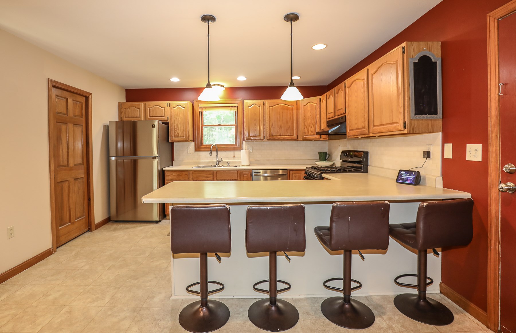7 Griffin Road Deerfield, NH 03037 - Photo 5 of 37
