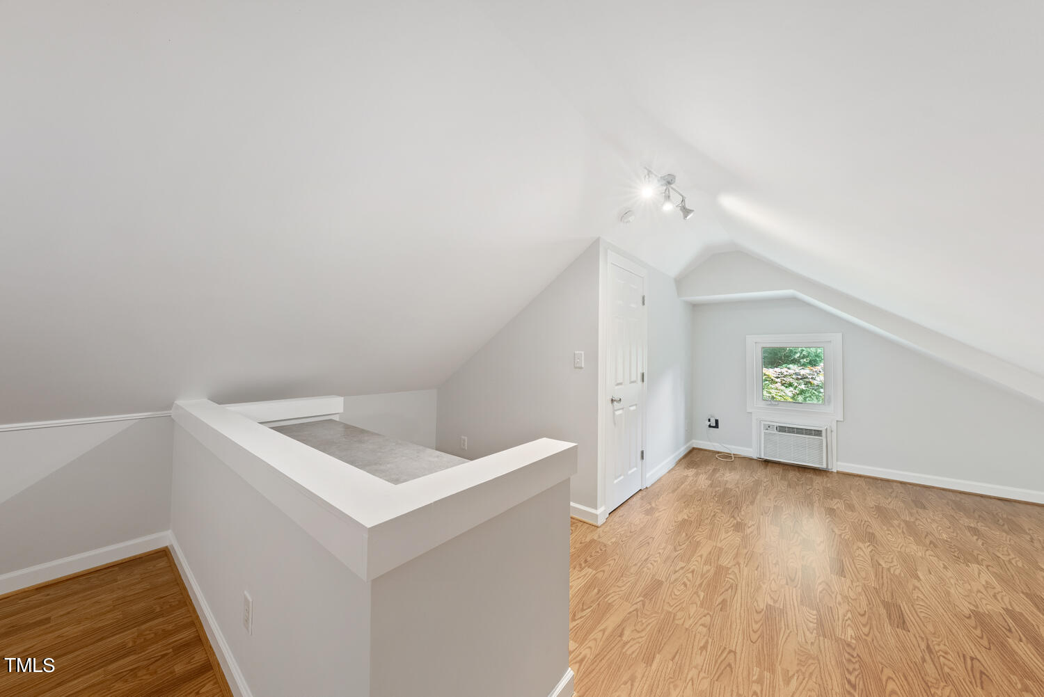7128 Sandringham Drive Raleigh, NC 27613 - Photo 21 of 25 DSC00793