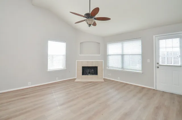 $2,050 | 20023 Cypresswood Glen, Spring, TX 77373