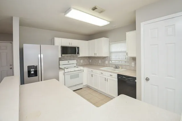 $2,050 | 20023 Cypresswood Glen, Spring, TX 77373