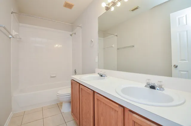 $2,050 | 20023 Cypresswood Glen, Spring, TX 77373