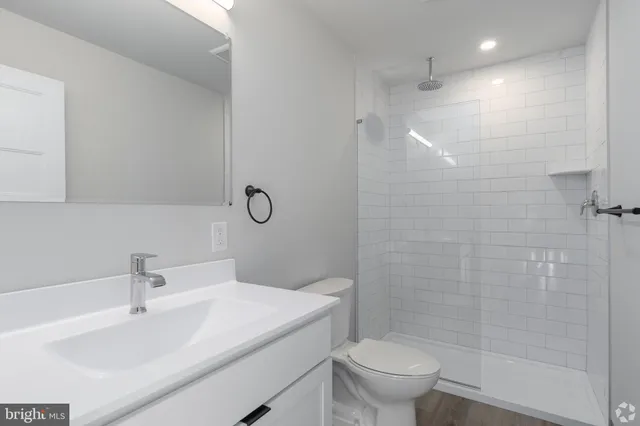 $1,995 | 224 Hall Street, Unit 8, Phoenixville, PA 19460