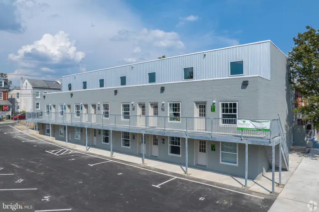 $1,995 | 224 Hall Street, Unit 8, Phoenixville, PA 19460