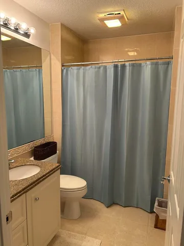 $2,500 | 24 Harbour Isle Drive East, Unit 104, Fort Pierce, FL 34949