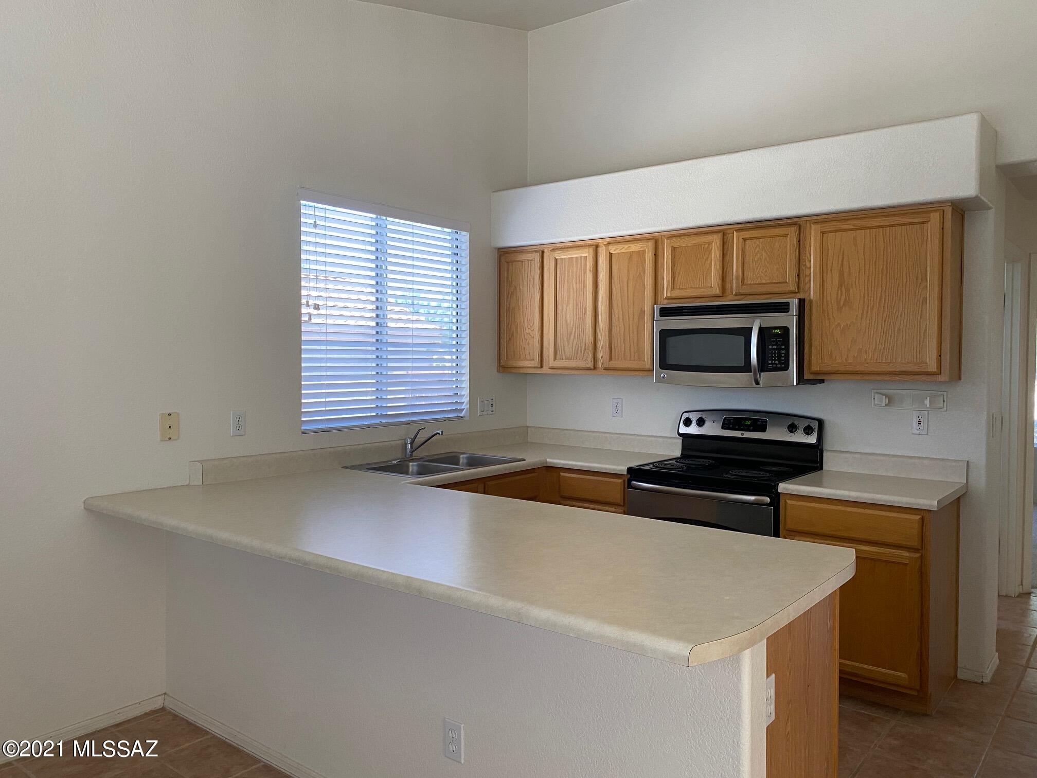 85 Highland Circle Rio Rico, AZ 85648 - Photo 9 of 21