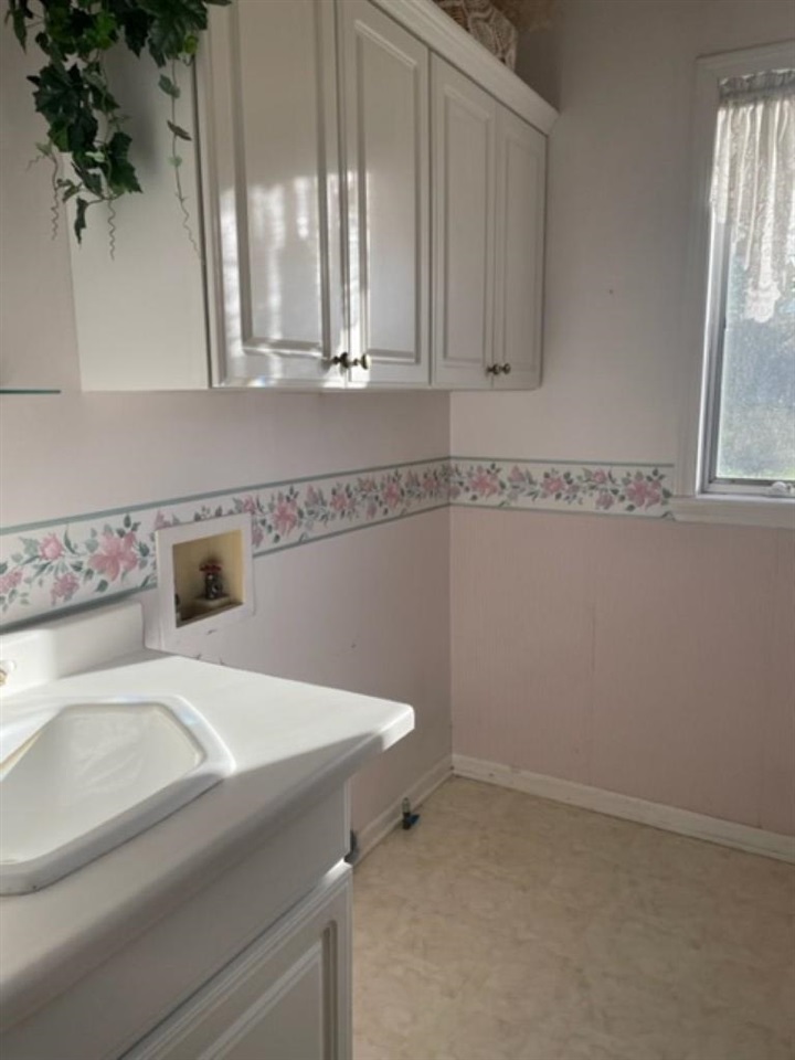 1509 Rio Grande Court Flint, MI 48532 - Photo 24 of 35 50072282-23.JPG