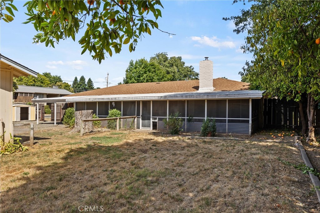 657 Villa Drive Chico, CA 95973 - Photo 35 of 40 front view of a house with a yard