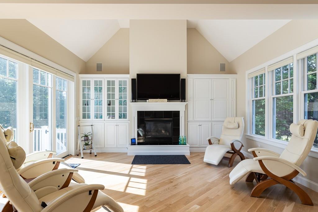 8 Firethorne Lane Sandwich, MA 02563 - Photo 11 of 26