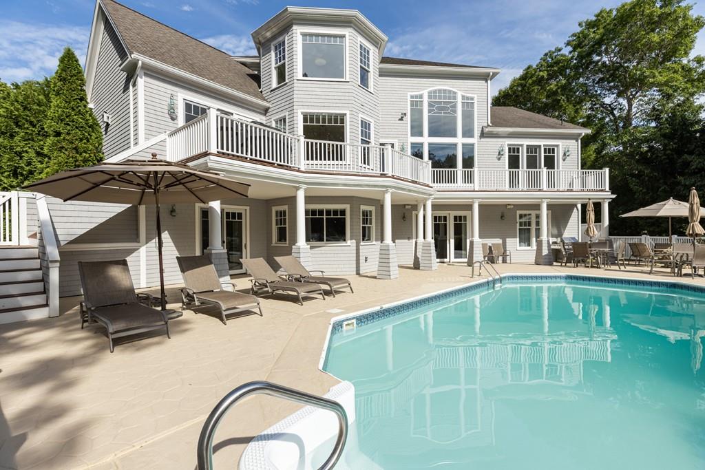 8 Firethorne Lane Sandwich, MA 02563 - Photo 4 of 26