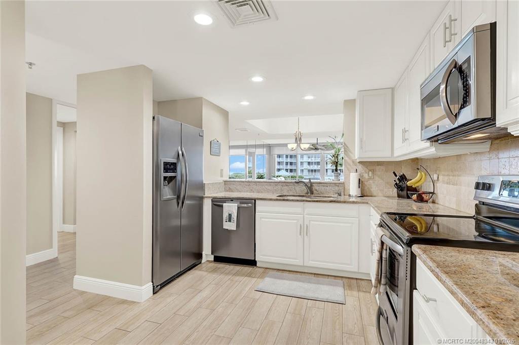 579 Northeast Plantation Road, Unit S108 Stuart, FL 34996 - Photo 5 of 22