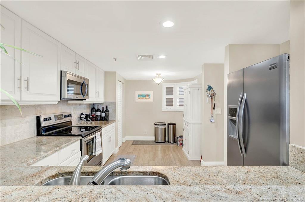 579 Northeast Plantation Road, Unit S108 Stuart, FL 34996 - Photo 6 of 22