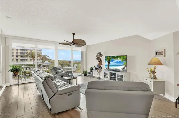 $695,000 | 579 Northeast Plantation Road, Unit S108, Stuart, FL 34996