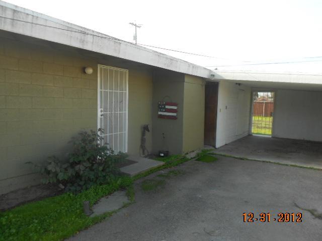 1209 North Pecan Avenue Reedley, CA 93654 - Photo 2 of 5 Gallery Image 2