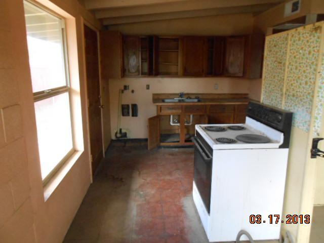 1209 North Pecan Avenue Reedley, CA 93654 - Photo 3 of 5 Gallery Image 3