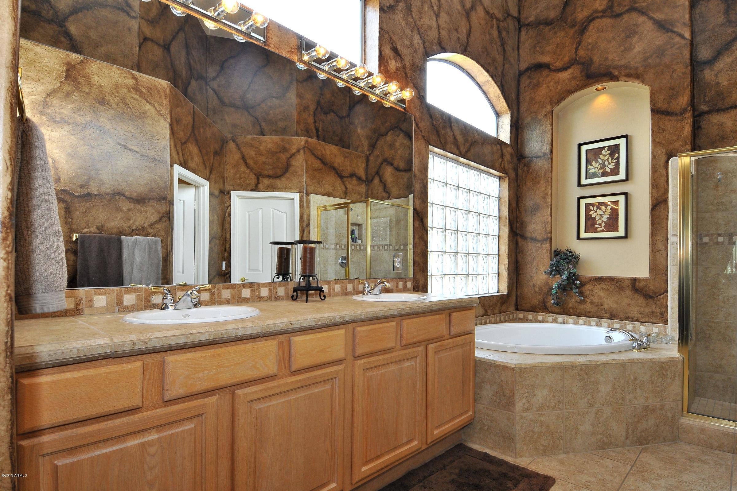 5061 East Sleepy Ranch Road Cave Creek, AZ 85331 - Photo 24 of 43 Masterbath 1