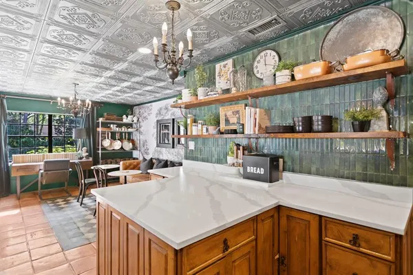 $799,000 | 7915 Flowerfield Drive, Tampa, FL 33615