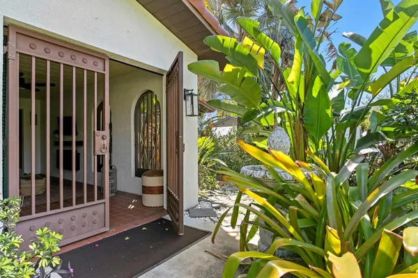 $799,000 | 7915 Flowerfield Drive, Tampa, FL 33615