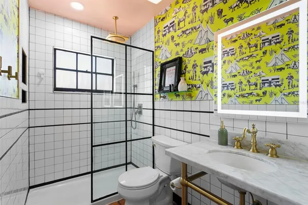 $799,000 | 7915 Flowerfield Drive, Tampa, FL 33615