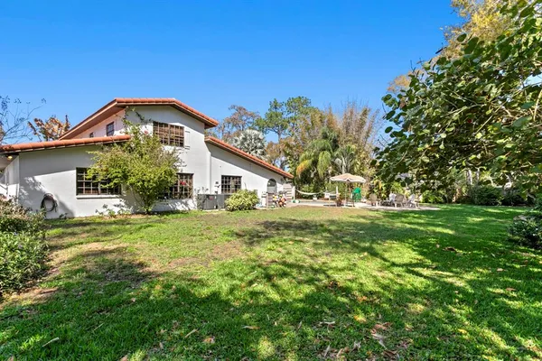 $799,000 | 7915 Flowerfield Drive, Tampa, FL 33615