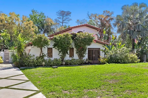 $799,000 | 7915 Flowerfield Drive, Tampa, FL 33615