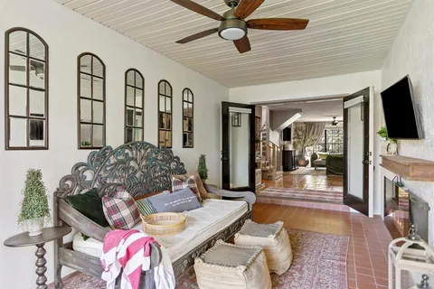 $850,000 | 7915 Flowerfield Drive, Tampa, FL 33615