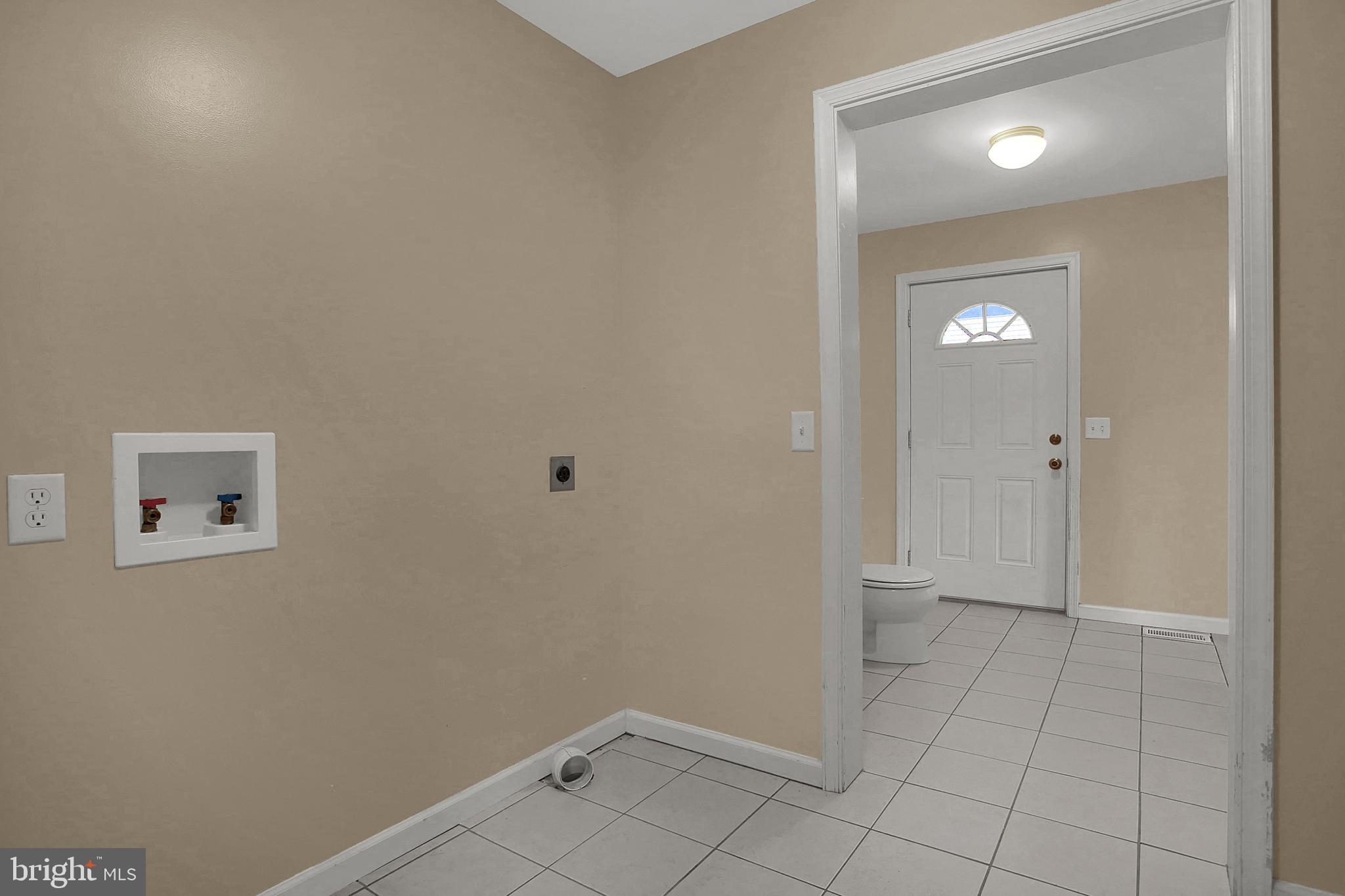 281 Texaco Road Mechanicsburg, PA 17050 - Photo 19 of 35 Laundry
