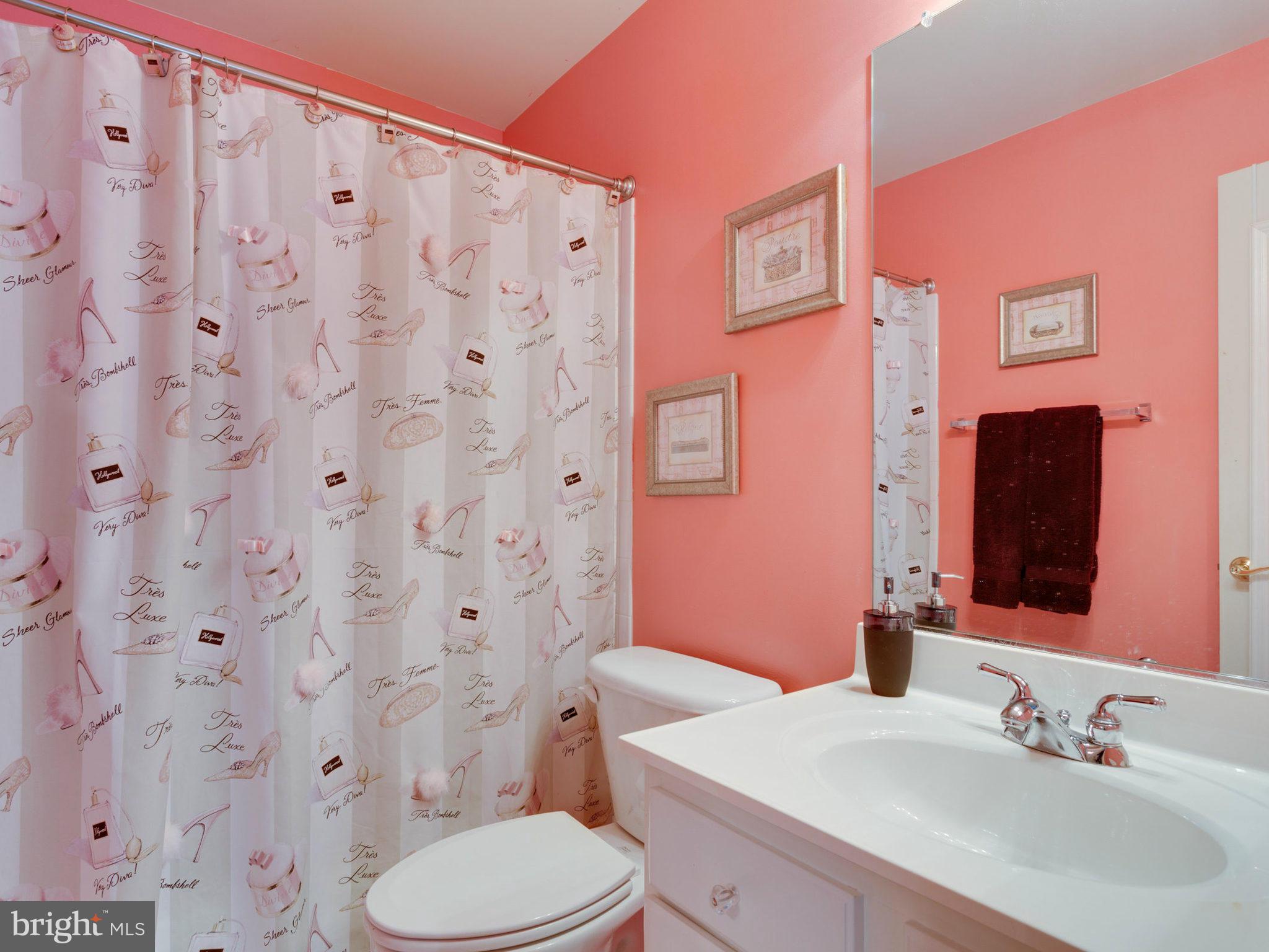 7701 Ridgepark Court Springfield, VA 22153 - Photo 16 of 30 Bath