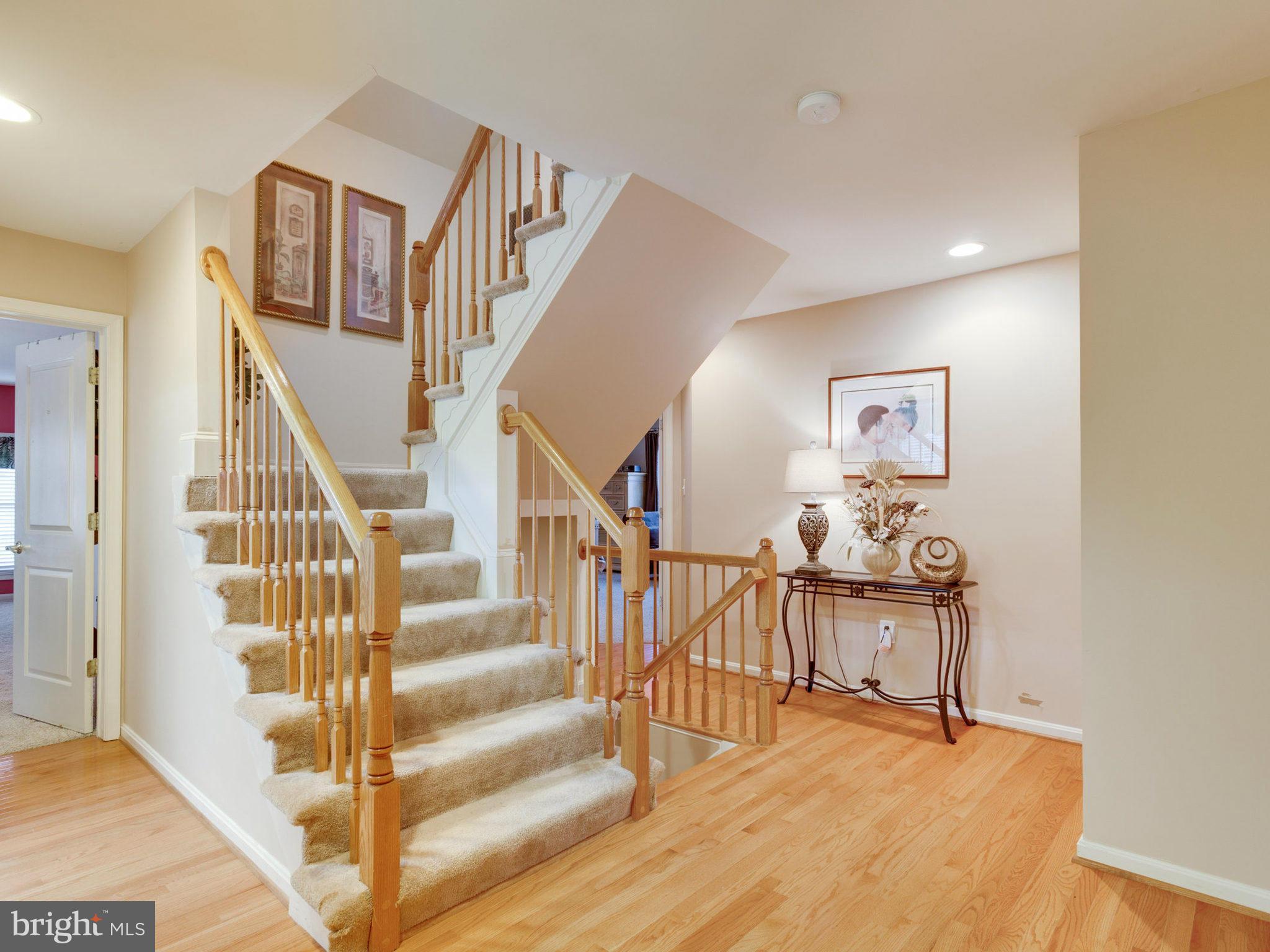 7701 Ridgepark Court Springfield, VA 22153 - Photo 18 of 30 2nd floor landing
