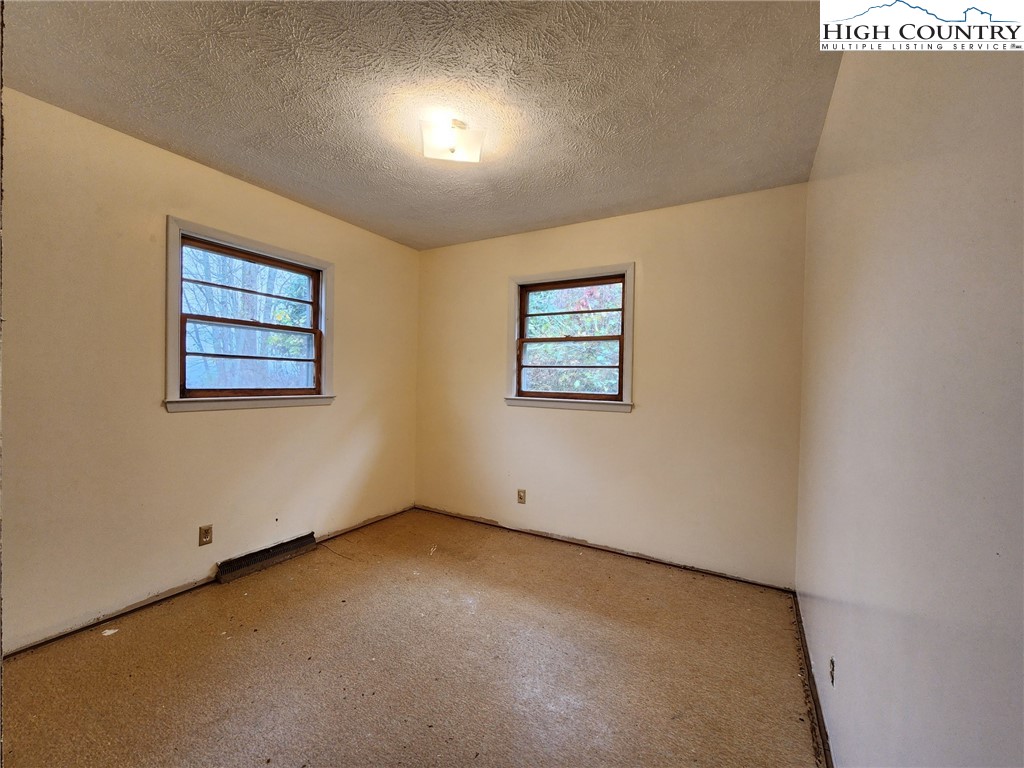 6104 Howard's Creek Road Boone, NC 28607 - Photo 44 of 50