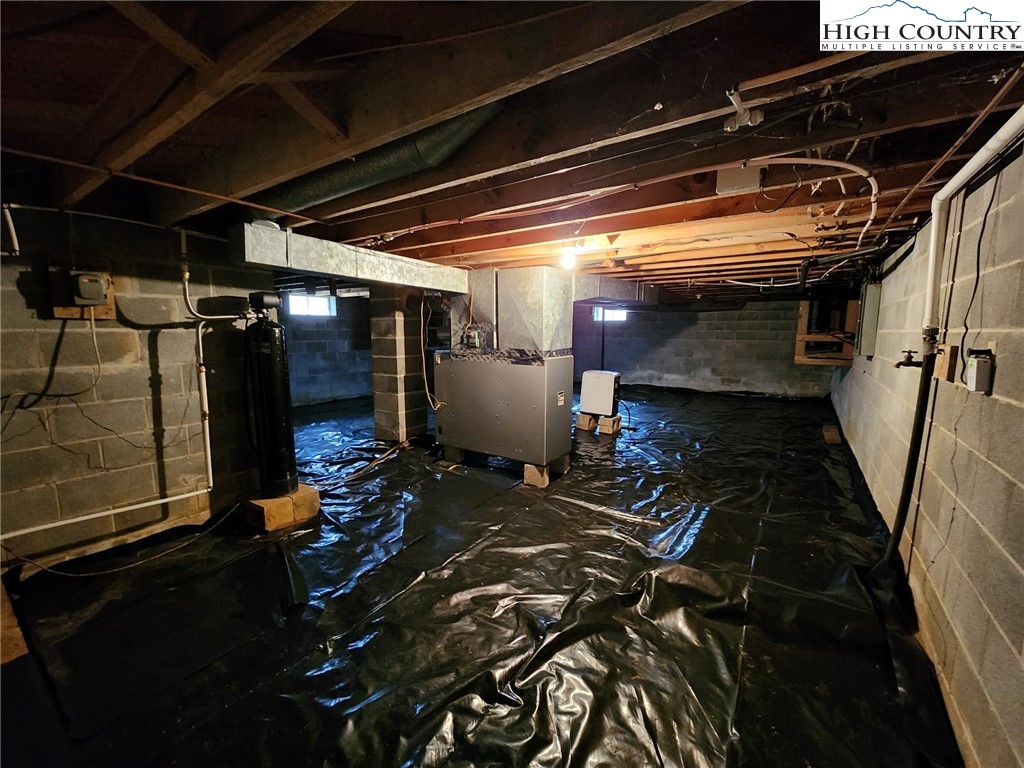 6104 Howard's Creek Road Boone, NC 28607 - Photo 46 of 50