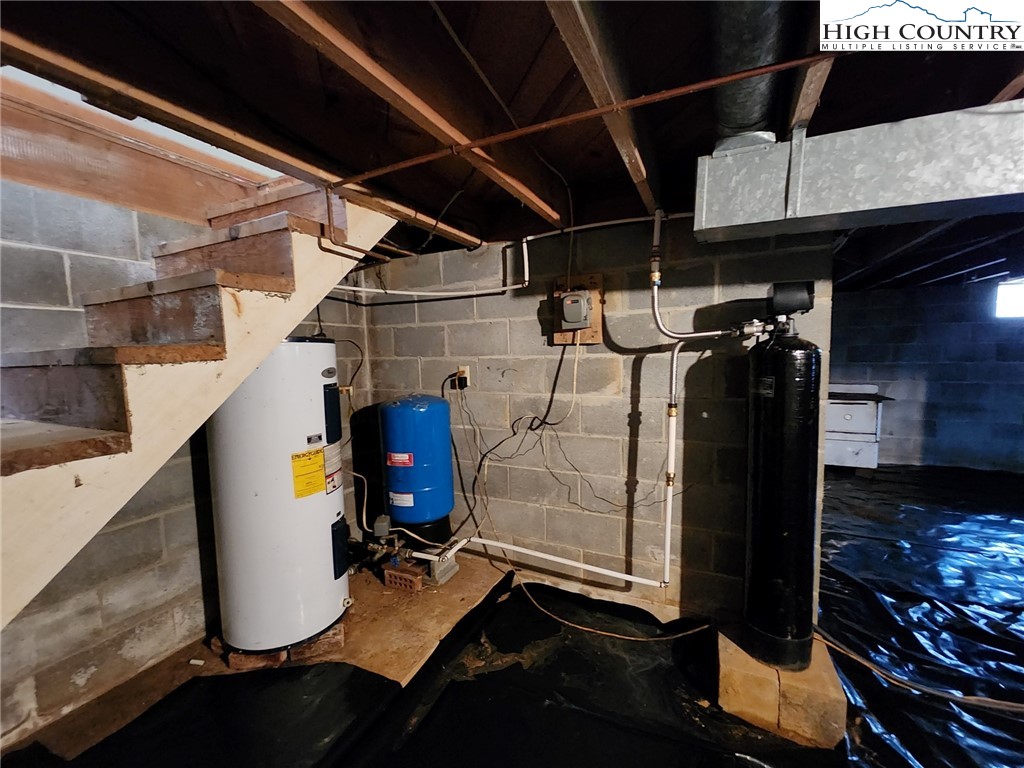 6104 Howard's Creek Road Boone, NC 28607 - Photo 48 of 50