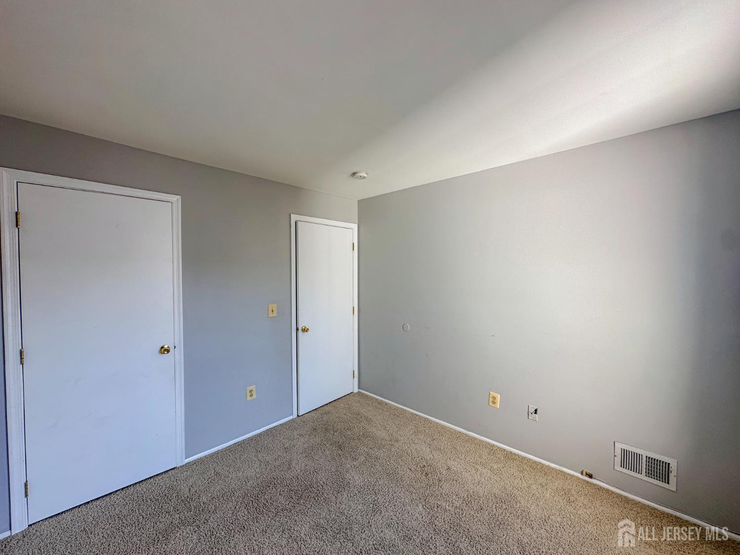1212 Plymouth Road North Brunswick, NJ 08902 - Photo 14 of 27 a view of an empty room