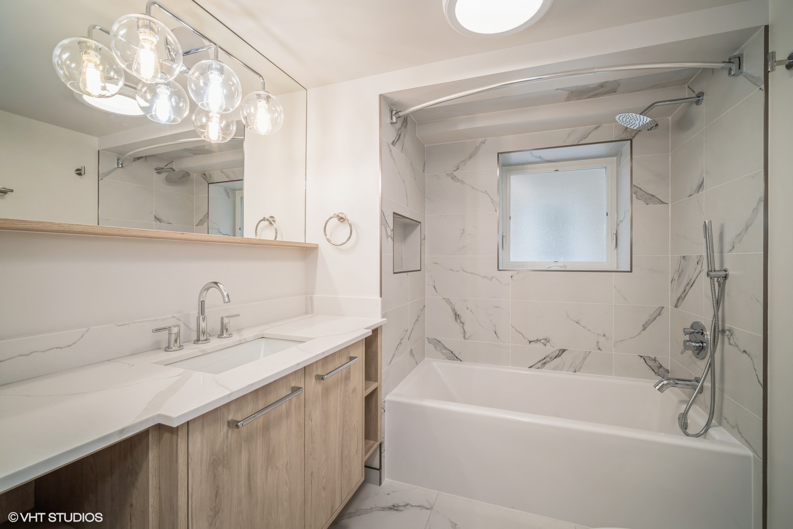 841 North Mozart Street, Unit GF Chicago, IL 60622 - Photo 6 of 7