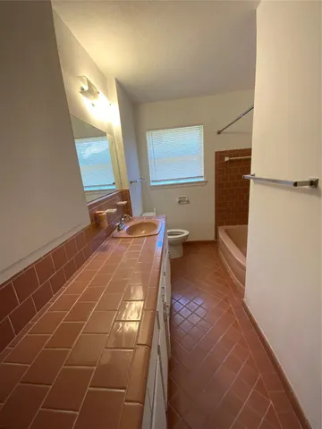 $1,900 | 405 Azalea Drive, Baytown, TX 77520